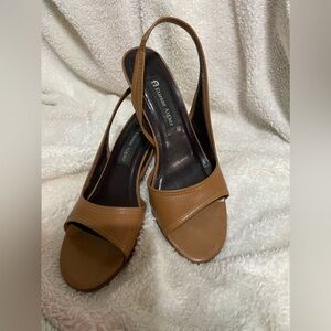 Etienne Aigner Vintage Women Tan Slip On Sandal Heel Shoe Size 8M Pre Owned